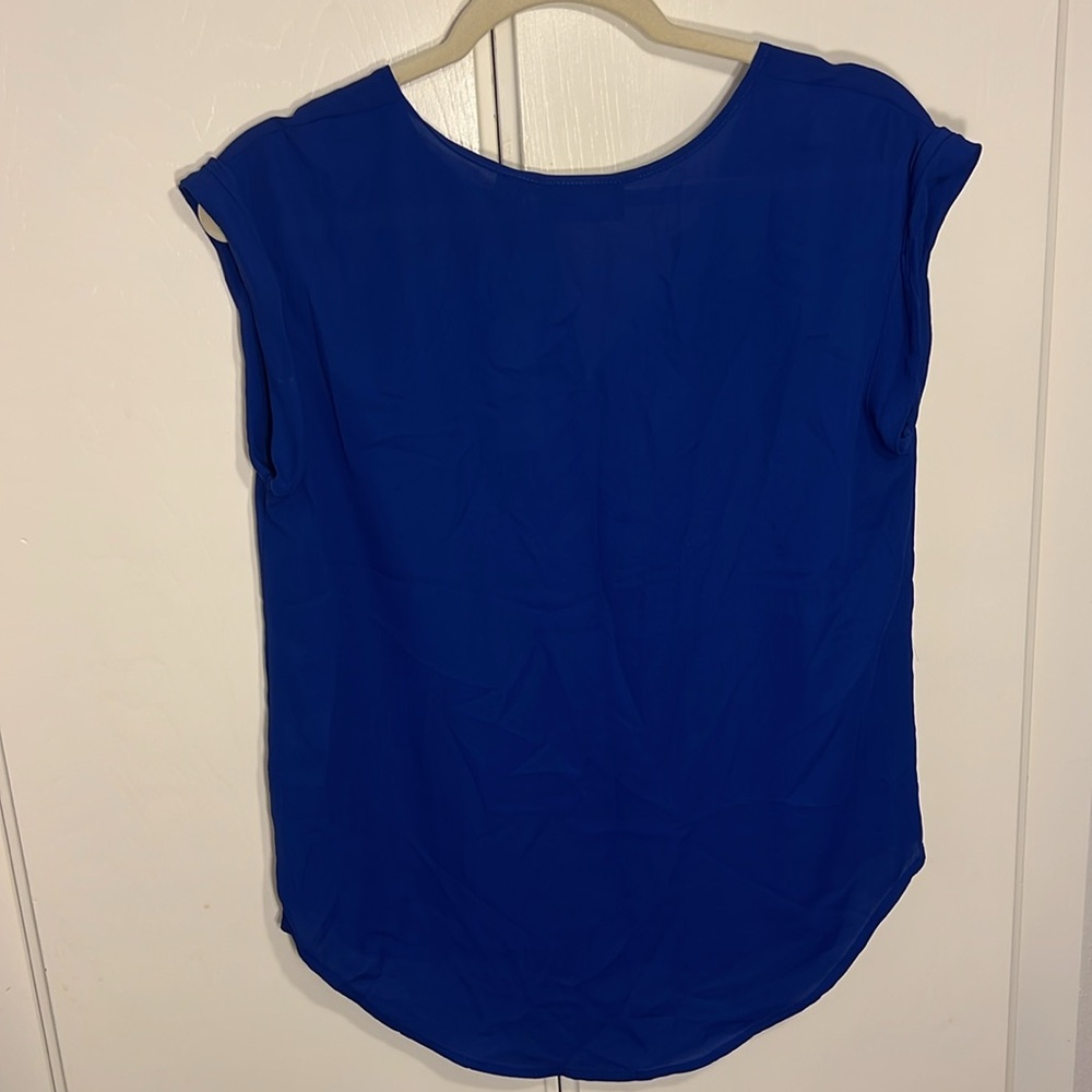 Blouse - Picture 2 of 3